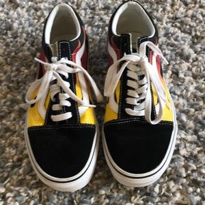 Women’s VANS size 9
